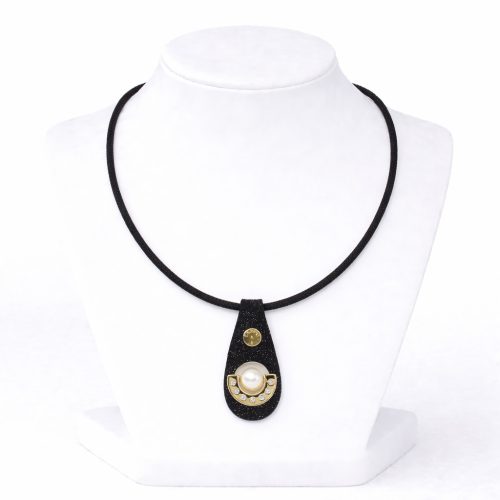 Fekete Leather Necklace with Pearl
